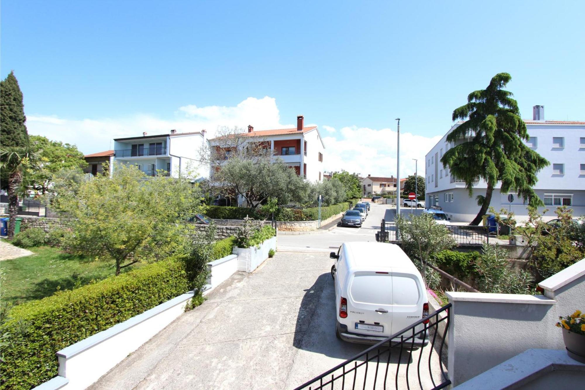 Apartments And Room Silvana Rovinj Exterior photo